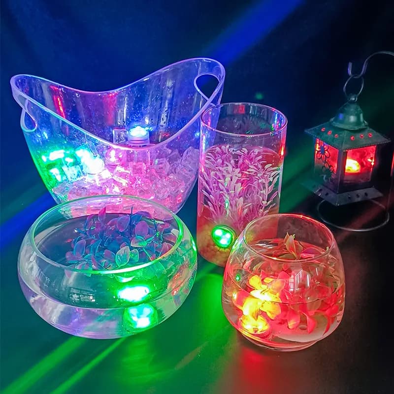 Luce Subacquea RGB con Telecomando IP68 a Batteria, Lampada Notturna per Vasi, Ciotole, Piscine, Giardini e Decorazioni per Feste