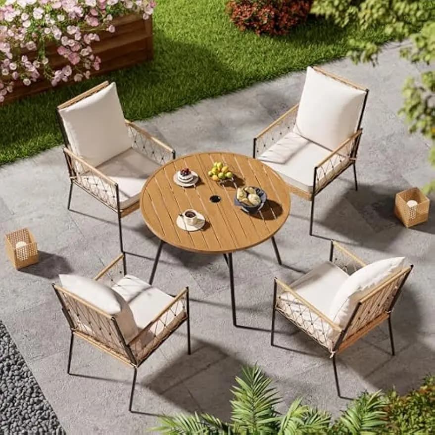 Set tavolo da pranzo e sedie da esterno, set di mobili da giardino in rattan PE da 5 pezzi con cuscino e foro per ombrellone, patio in vimini