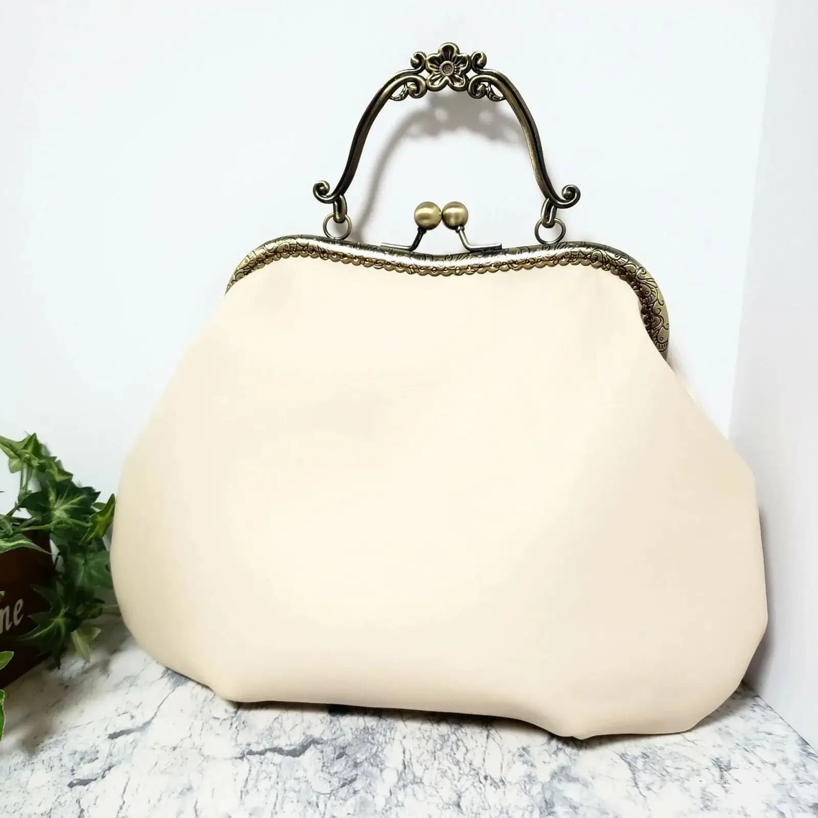 Lost in borsa vintage in pelle semplice su misura in PU con lingue antiche con manici Borsa Kiss Lock 30x25x7 cm