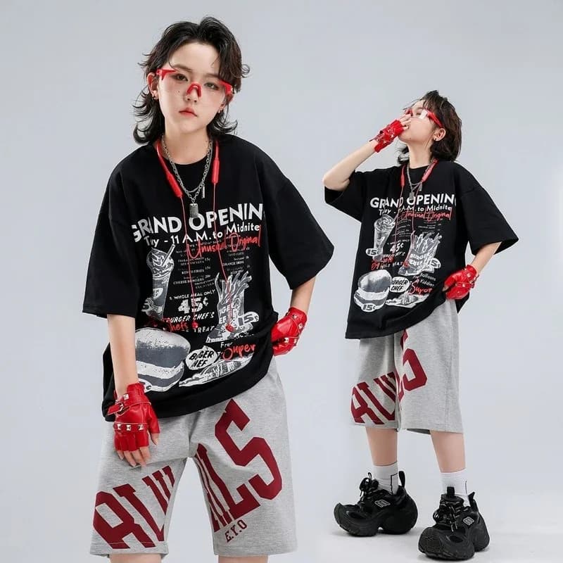 Completo Set Abbigliamento Hip Hop Streetwear per Ragazzi: T-Shirt Nera e Pantaloncini Grigi - Costume da Ballo Jazz Cool per Gruppi e Spettacoli di Cheerleading