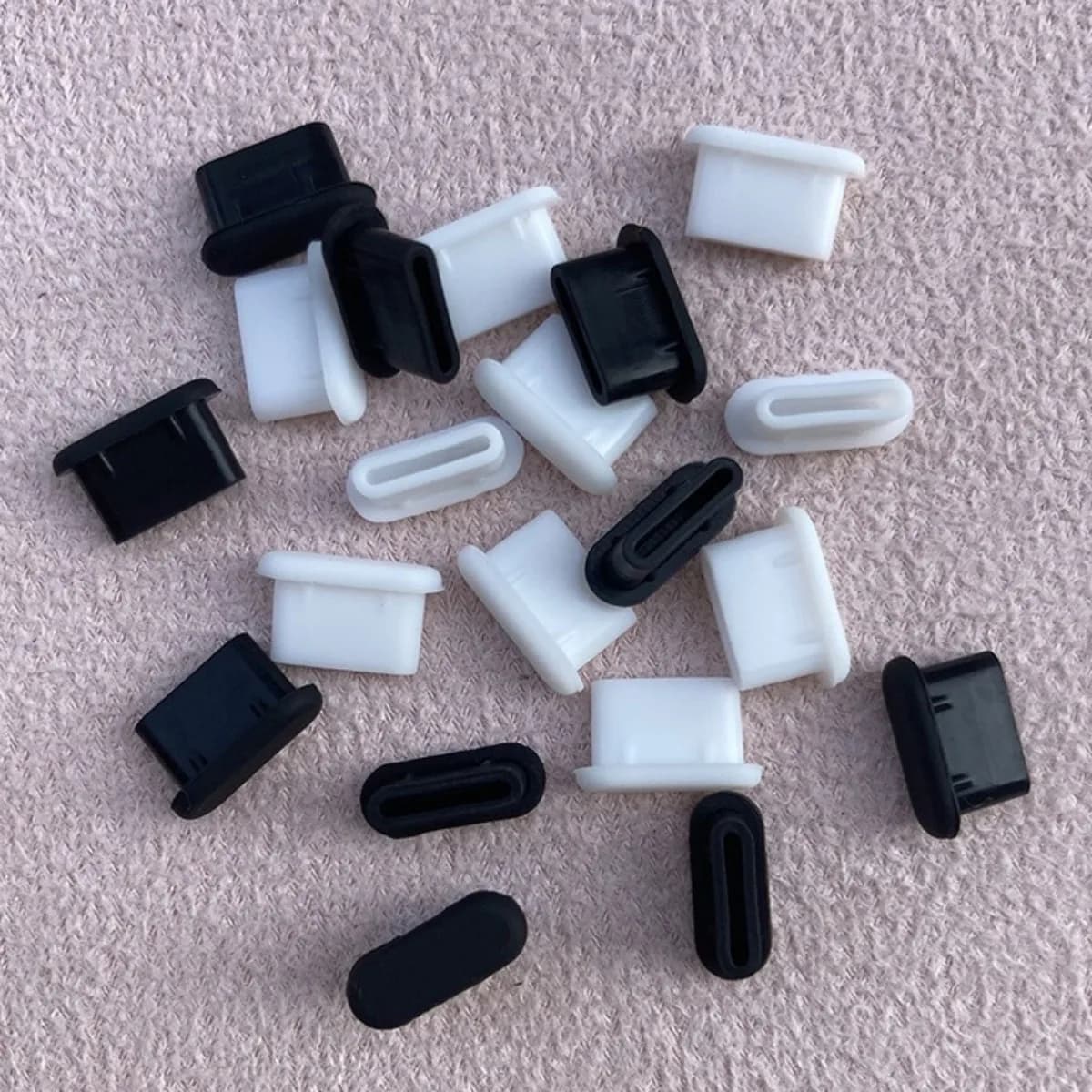 10pcs Type-C Dust Plug USB Charging Port Protective Cover Black White Silicone Dust Cap and Charging Port Phone Dust Protection