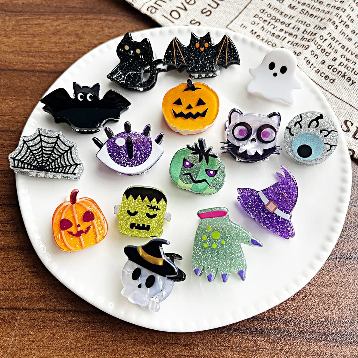 Halloween Glitter Hair Claw Clip For Women & Girls Cute Dark Spider Pumpkin Ghost Monster Crab Clip Funny Party Hair Accessories