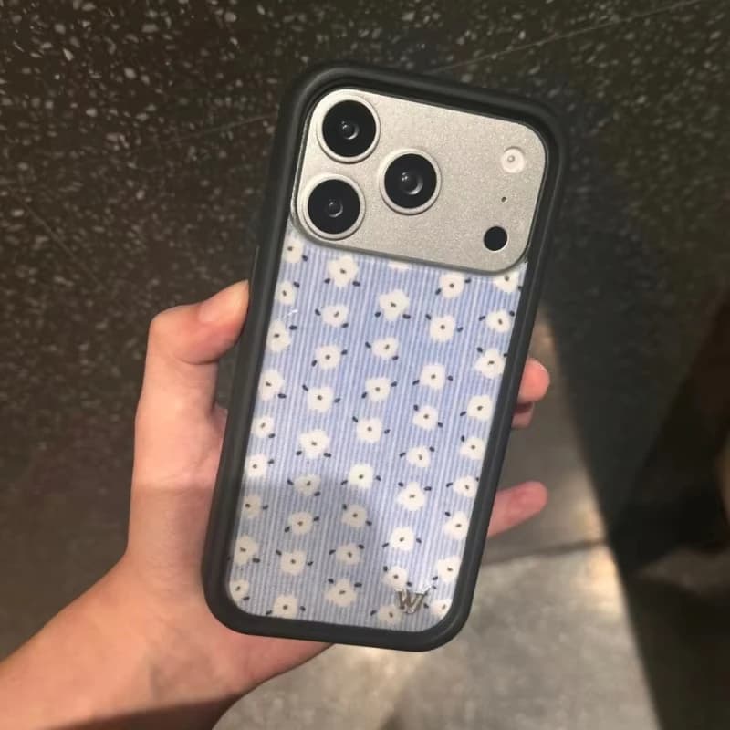 Wildflower Cute White Floral Blue Striped Phone Case for iPhone 11 12 13 14 15 16 17 Pro Max 16 Plus Vintage Shockproof cover