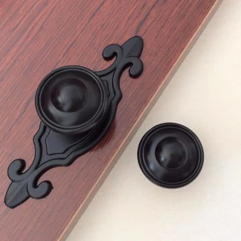 Maniglie per armadi da cucina vintage con piastra posteriore Manopole rotonde per cassettiere nere Maniglie per porte dell'armadio antichi Maniglia in lega di zinco