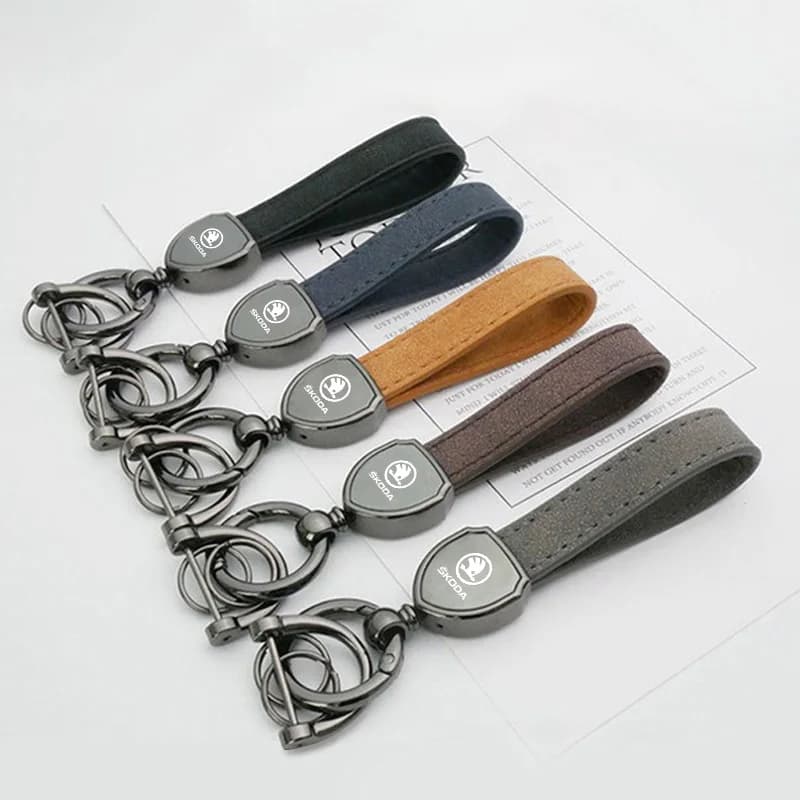 Car Key Chain Rings Metal Suede Leather Keychain Universal for Skoda Logo Superb Octavia Rapid Kodiaq Kamiq Karoq Rapid Fabia