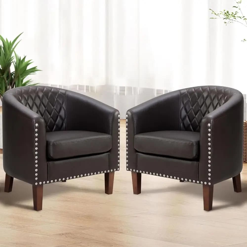 Set di 2 Poltrone Comode, Sedie Club in Ecopelle con Cuscini, Finiture con Borchie e Schienale Trapuntato a Rombi, Ideali