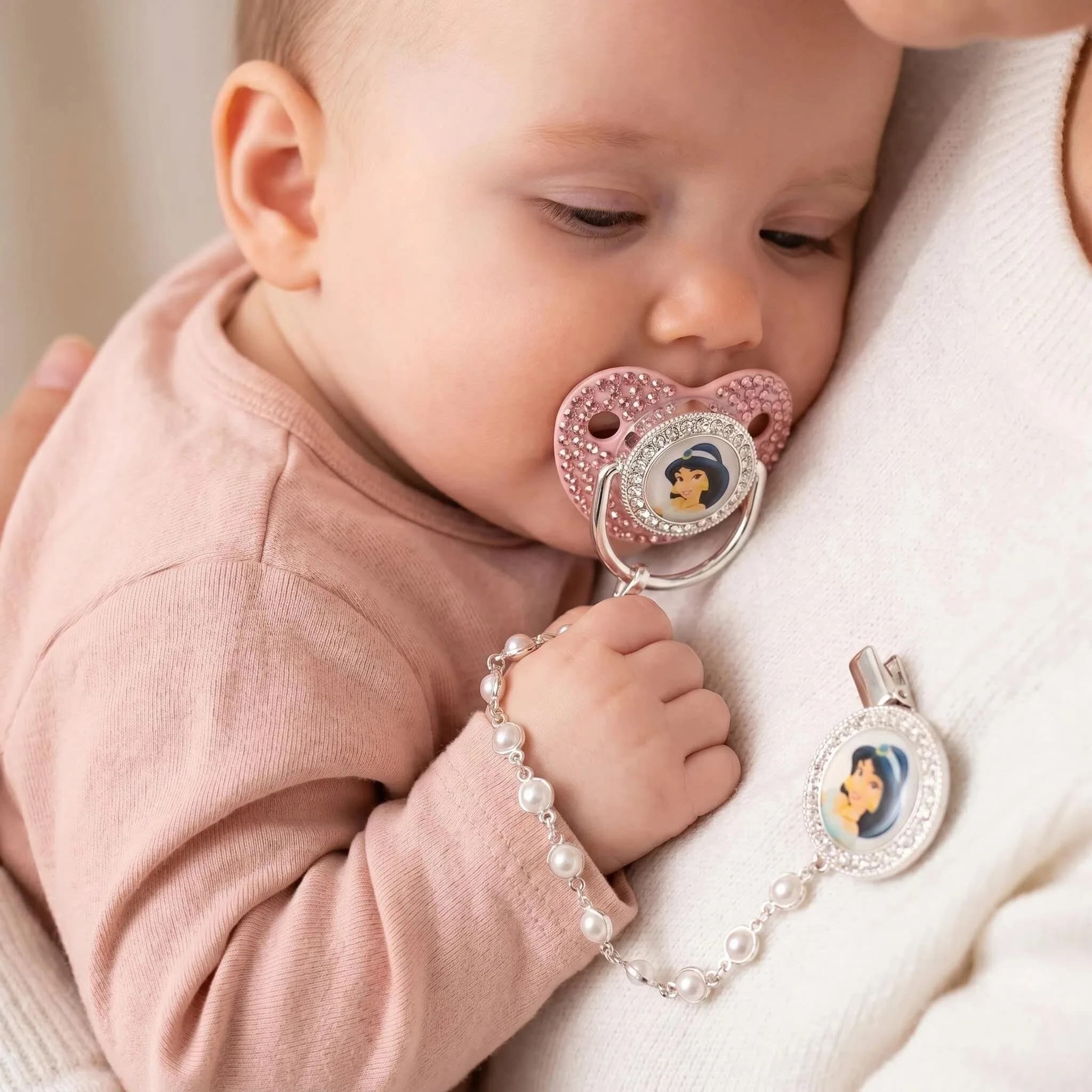 Princess Print New cartoon pacifier luxurious baby chewable playmouth and pearl cap silicone pacifier children's pacifier toy