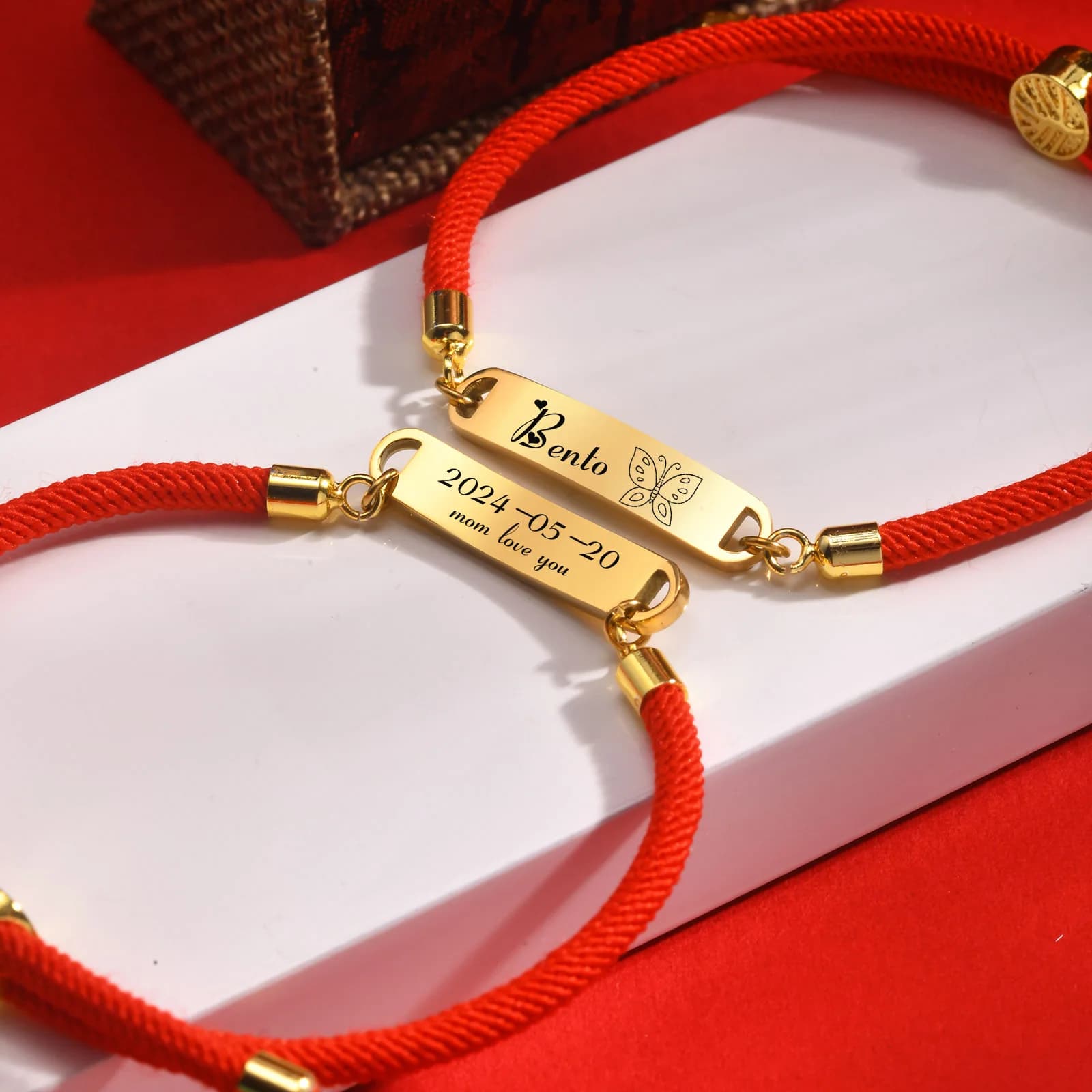 Braccialetti personalizzati con nome della barra della corda della corda, testo dell'incisione braccialetto personalizzato catena regolabile gioielli alla moda