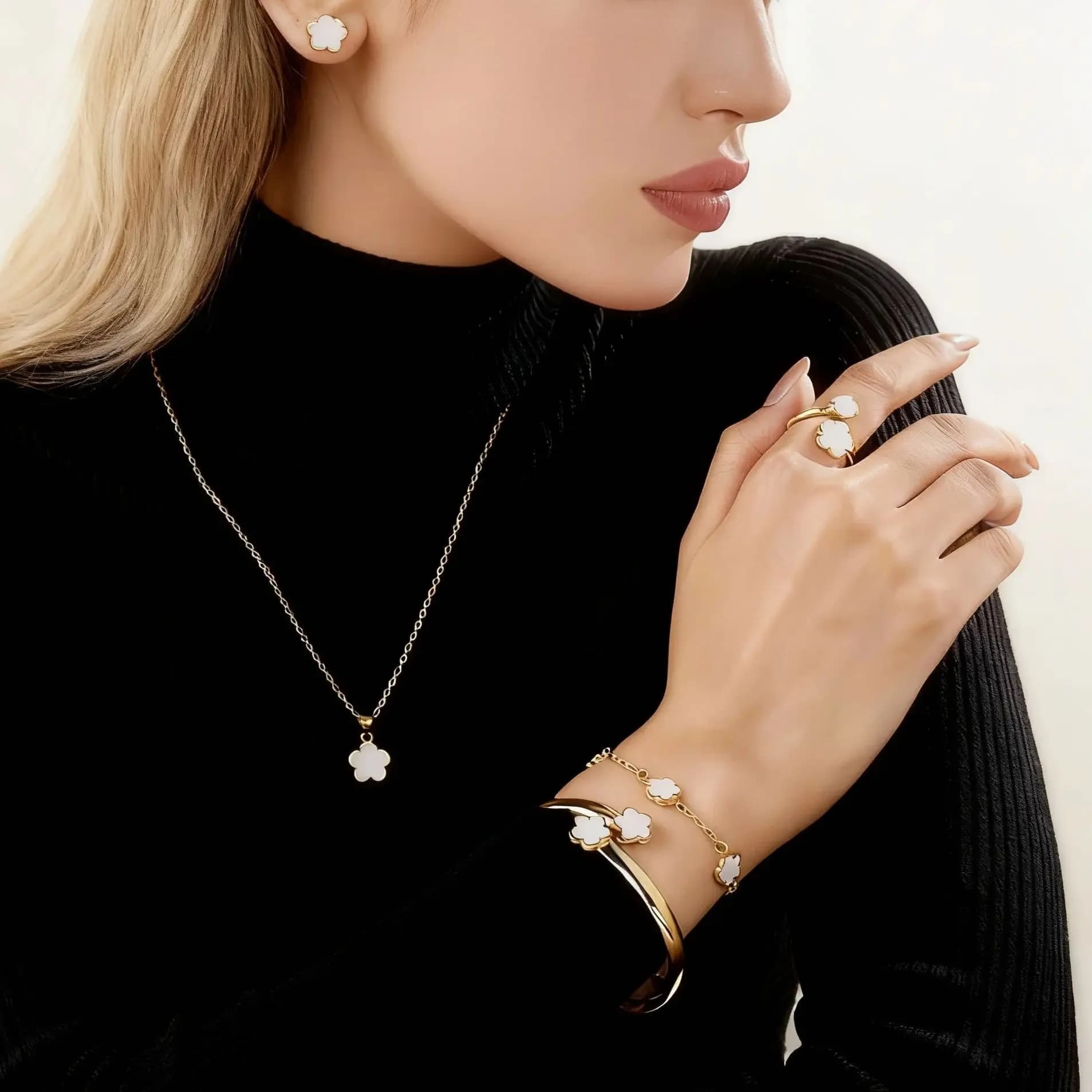 5 pezzi/set dolce e carino fiore di prugna collana braccialetto per le donne luce di lusso fiore aperto braccialetto orecchini anello set di gioielli regalo