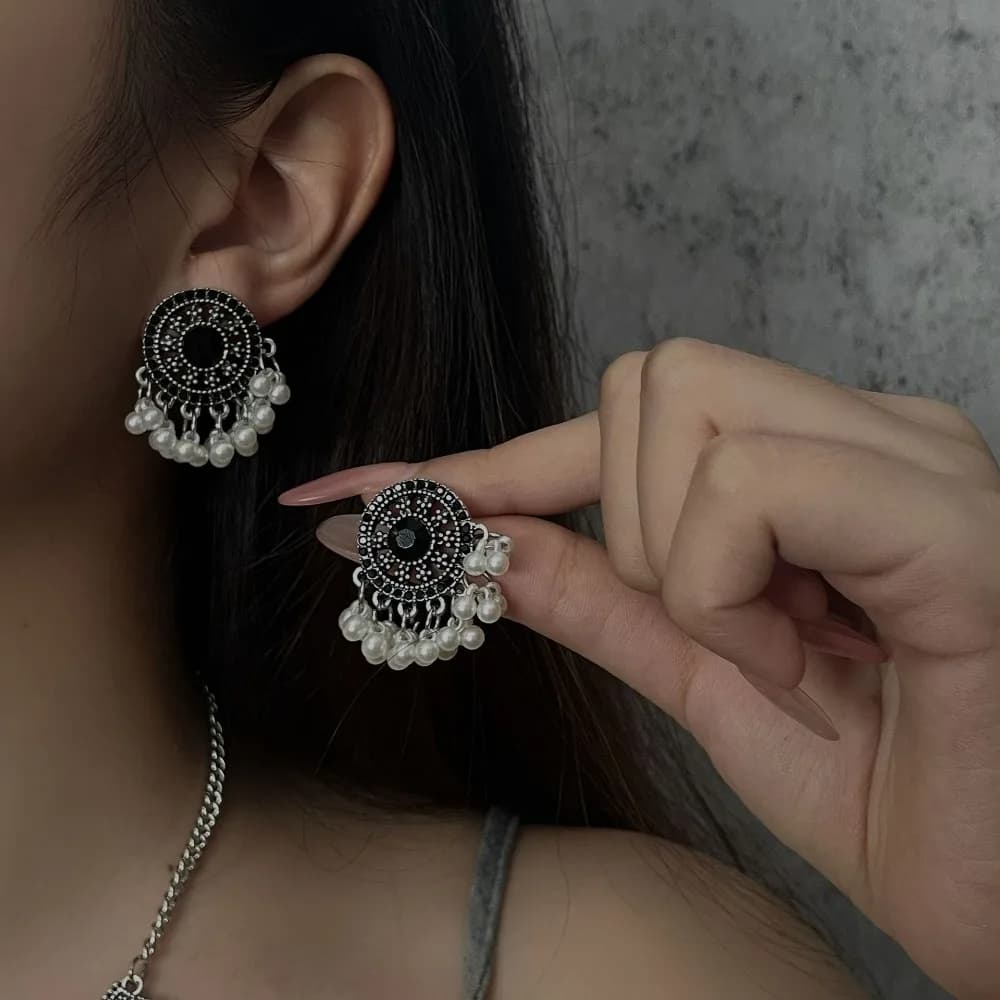 Ethnic Retro Black Rhinestone Round Hollowed-out Flower Plate Imitation Pearl Tassels Stud Earrings Necklace for Women Jewelry