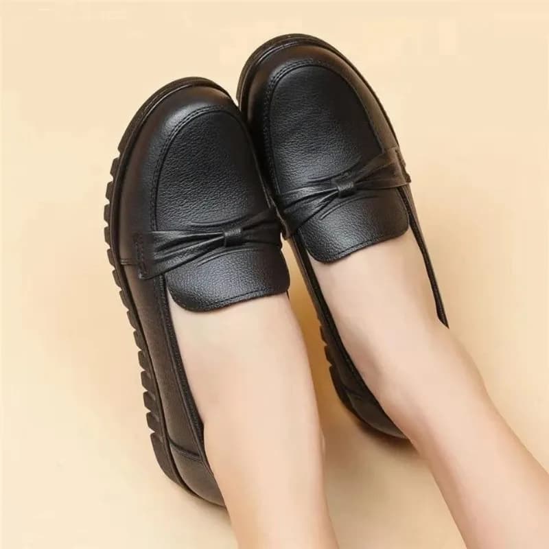 Primavera/Autunno Nuove Scarpe da Donna in Morbida Pelle Mocassino da Donna Low Top Testa Rotonda Scarpe Casual di Colore Solido Versatile Zapatos Mujer