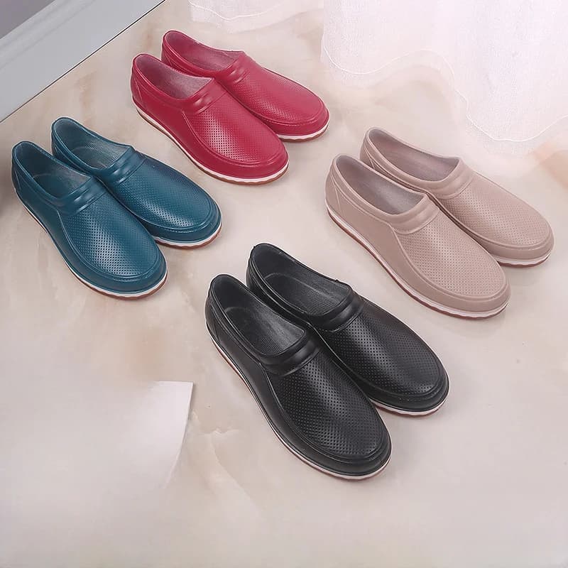 Fashionable Low Cut Short Tube Women's Rain Boots Anti-Slip Waterproof Kitchen Work Boots EVA Material Spring Autumn Season