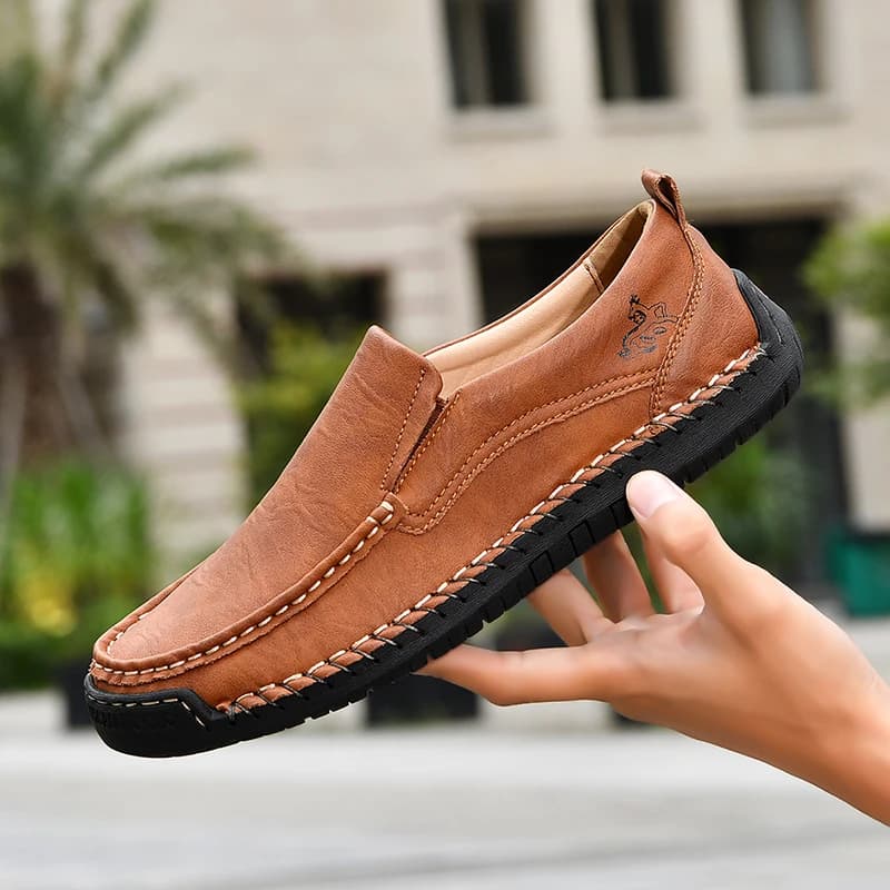 Scarpe casual piatte da uomo nuove Mocassini da uomo in pelle fatti a mano Scarpe da uomo all'aperto Mocassini da uomo traspiranti Sneakers da uomo Scarpe da guida