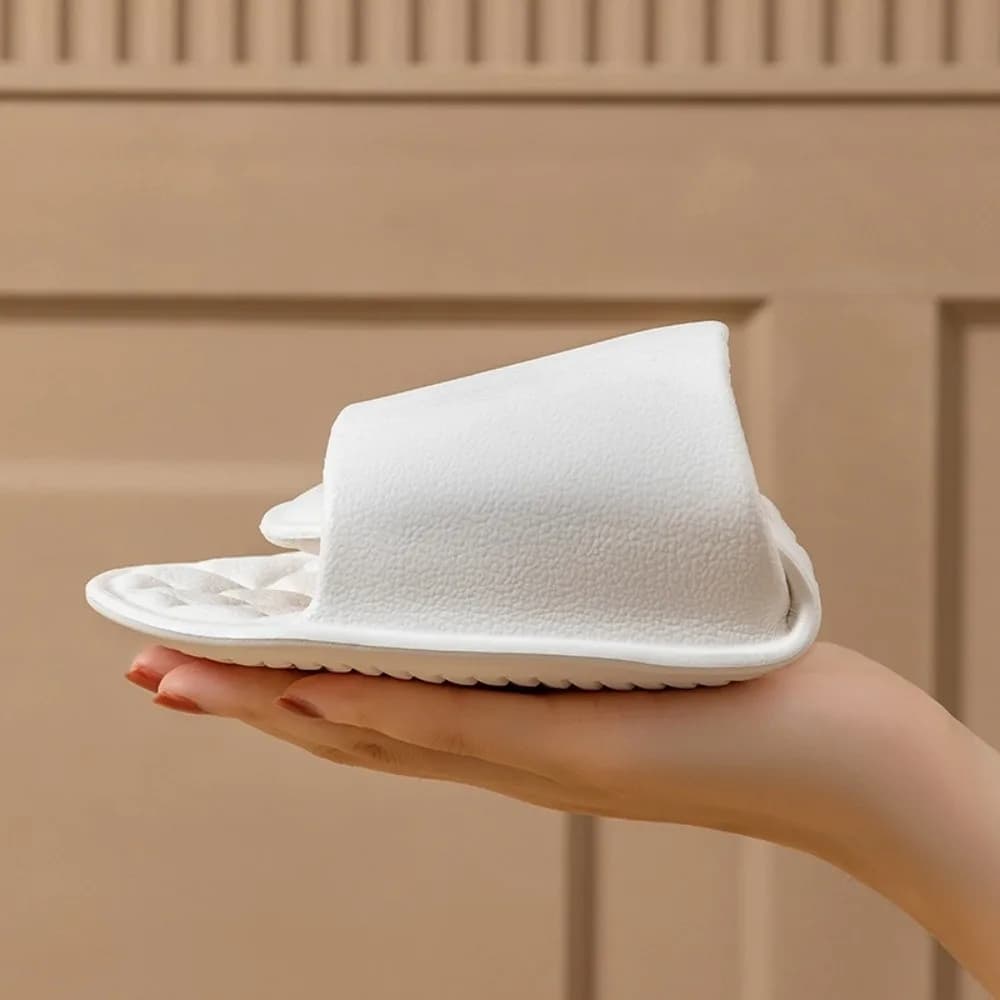 EVA Portable Folding Slippers Anti-Slip Odor-resistant Foldable Travel Slippers with Cushioned Sole Lightweight Slip