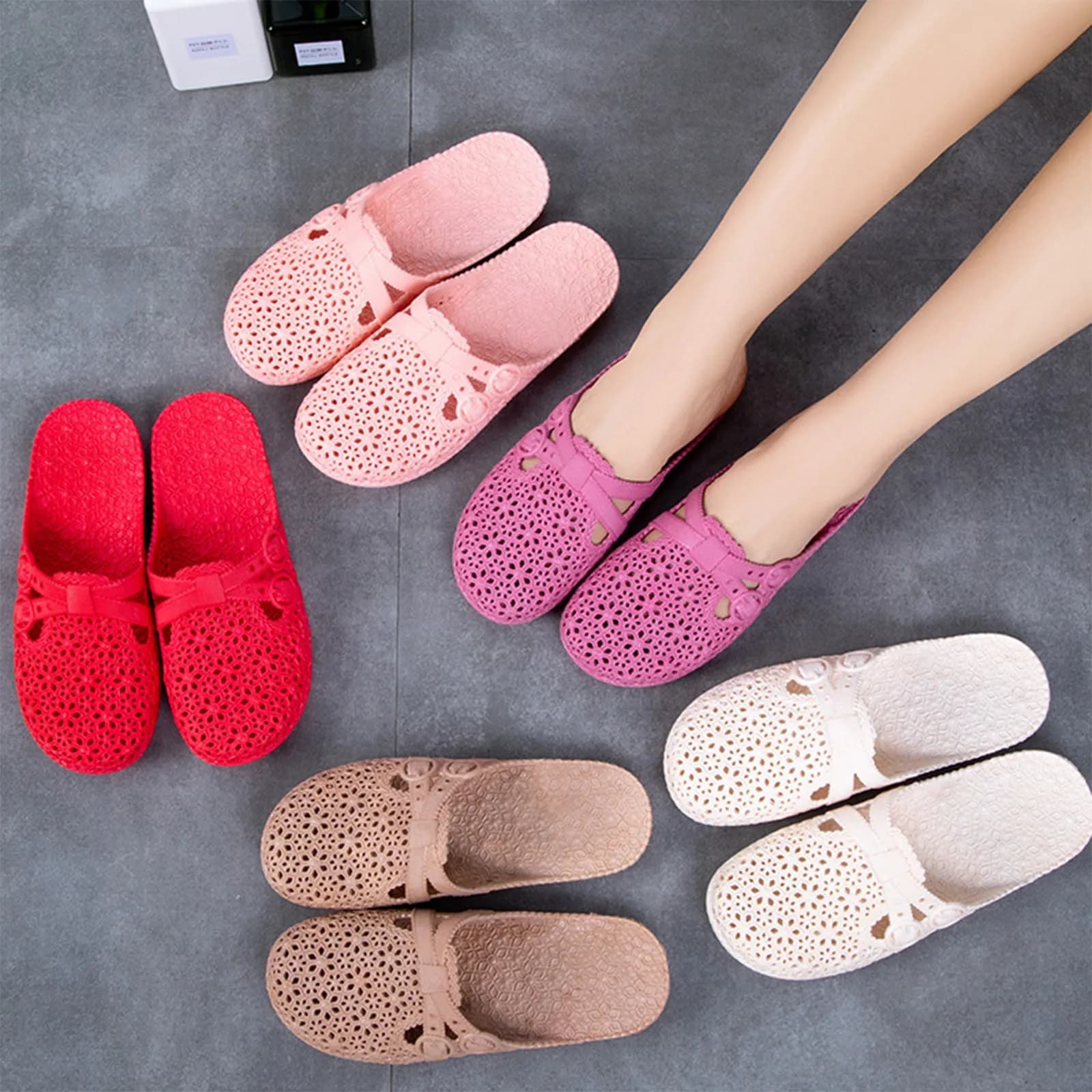 Sandali alla moda da donna Pantofole piatte traspiranti estive Scarpe con foro cavo Pantofola comoda casual per la casa all'aperto
