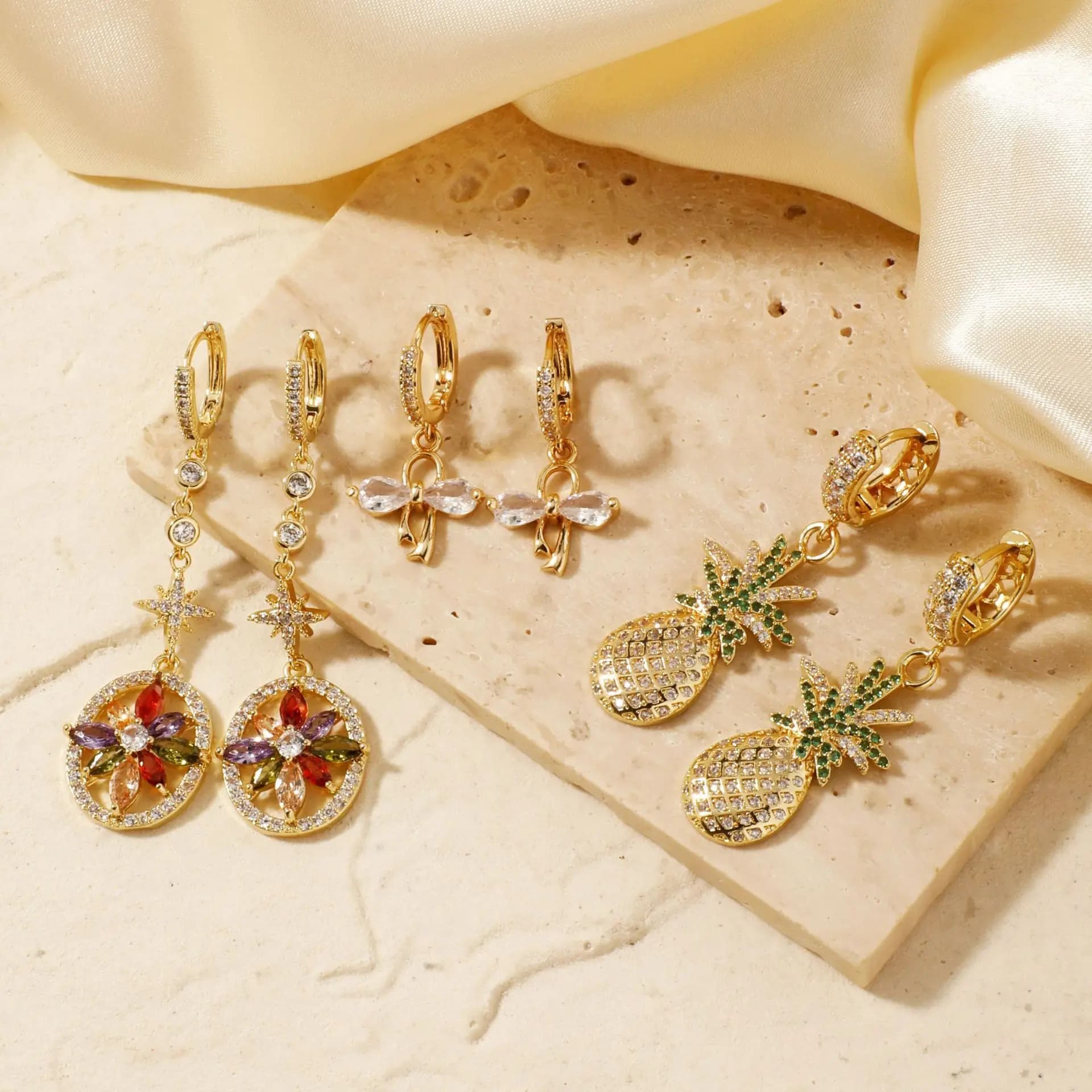 Nuova nicchia elegante per le donne Accessori per orecchini di fascia alta alla moda versatili