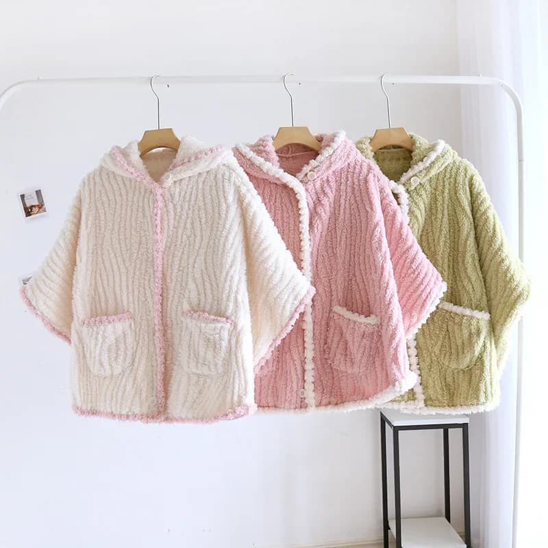 New women's pyjamas in autumn flannel and winter large shawl coat thickened clothes for home cute mantle can be worn out by women