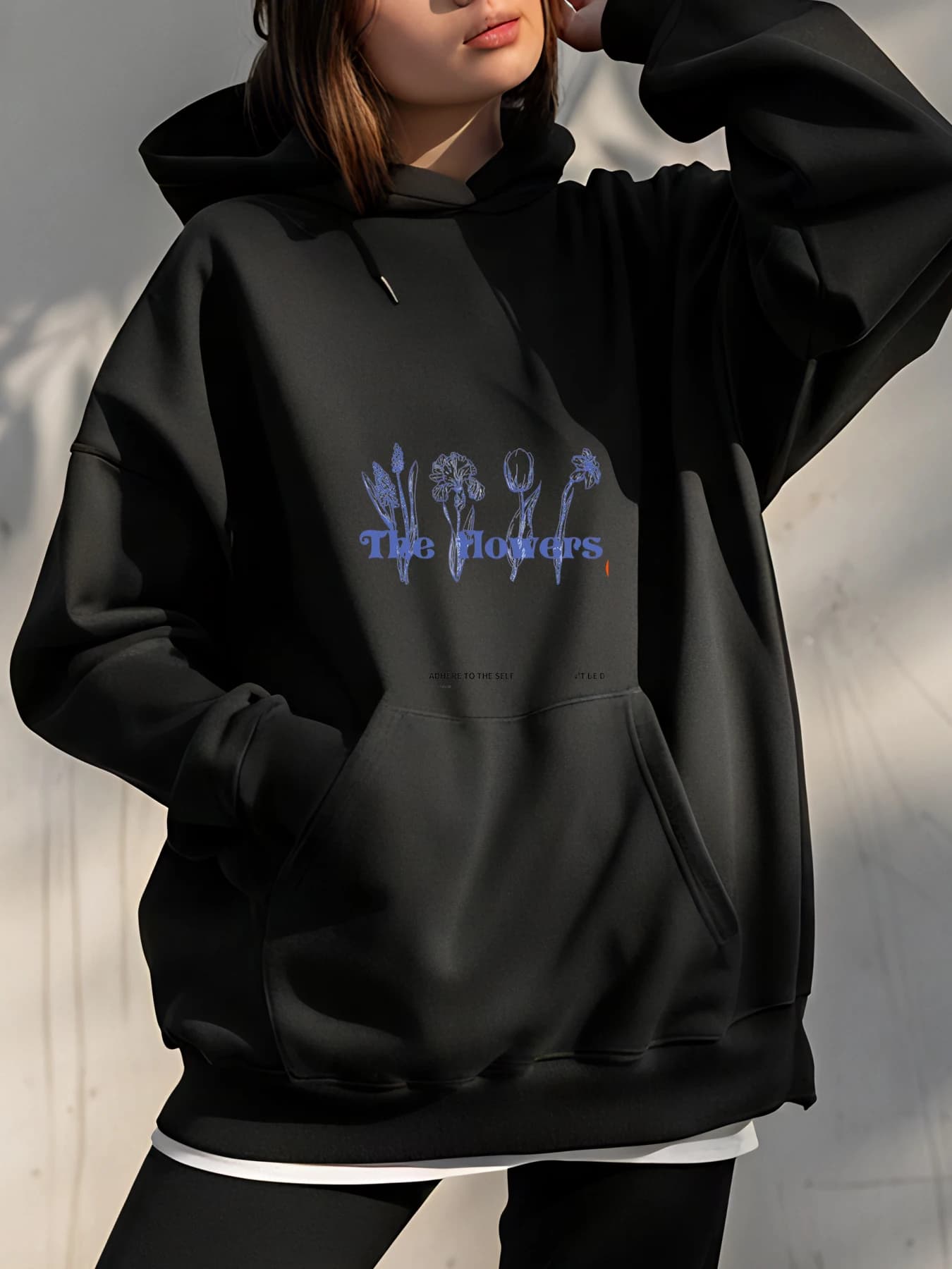 Women's black hooded sweatshirt Oversize casual with The Flowers print for streetwear fashion autumn winter