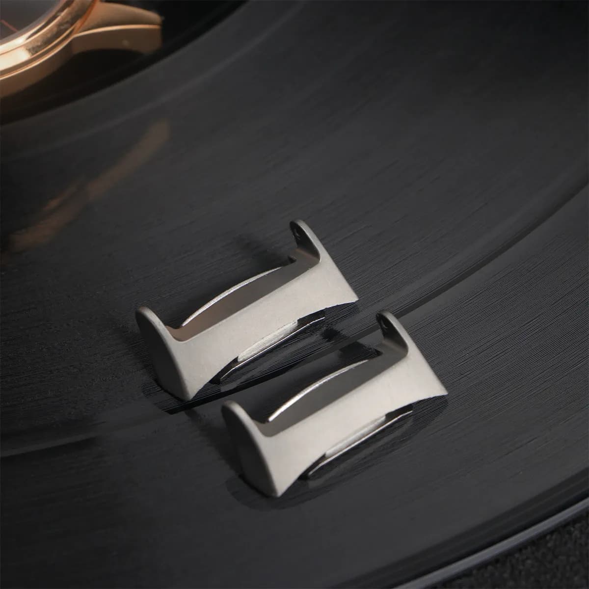 1Pcs Watch Clasp Premium Watch Connector for -720 Smartwatch Buckle Easy to Install Silver Tone