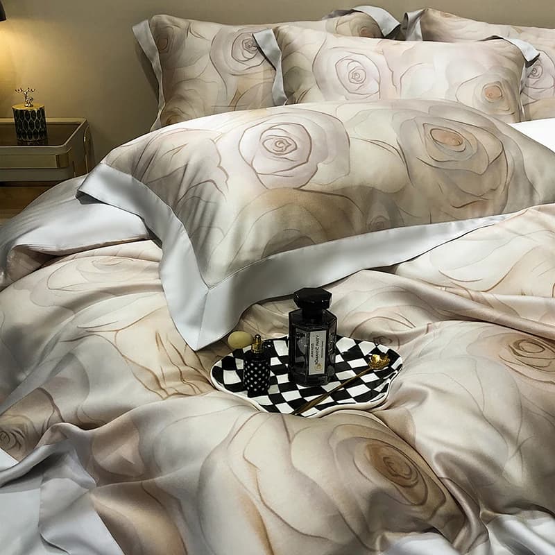 Set of natural vegetable fiber bedding, soft silky freshness, delicate Lyocell on the skin, duvet cover with vegetable flowers, sheet, pillowcase