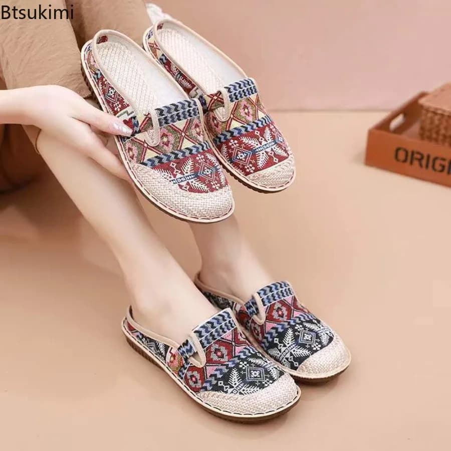 2026 New Women's Mesh Breathable Flat Shoes Summer Comfortable Light Cloth Shoes Ladies Slip on Loafers Ethnic Style Lazy Shoes
