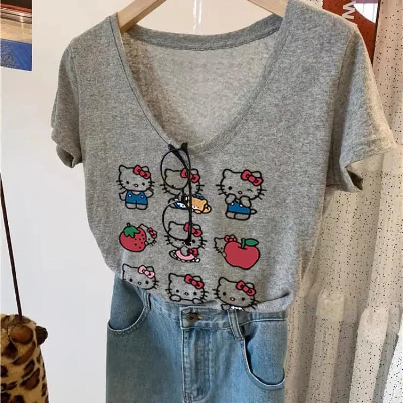 T-shirt a maniche corte Hello Kitty 2026 estiva da donna, nuovo stile casual con stampa cartoon, top sottile alla moda e carino, effetto ringiovanente