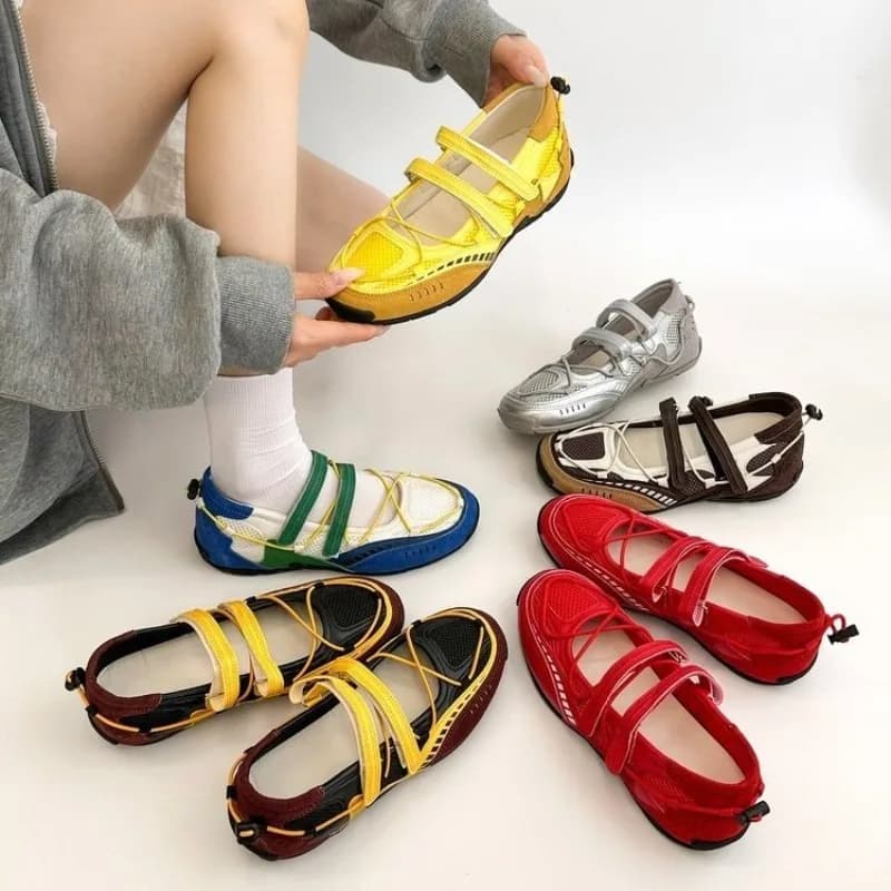 Scarpe da Donna in Rete alla Moda 2026 Nuove Mocassine con Chiusura a Strappo Sottili Traspiranti Sportive Casual da Passeggio Sneakers Basse da Donna