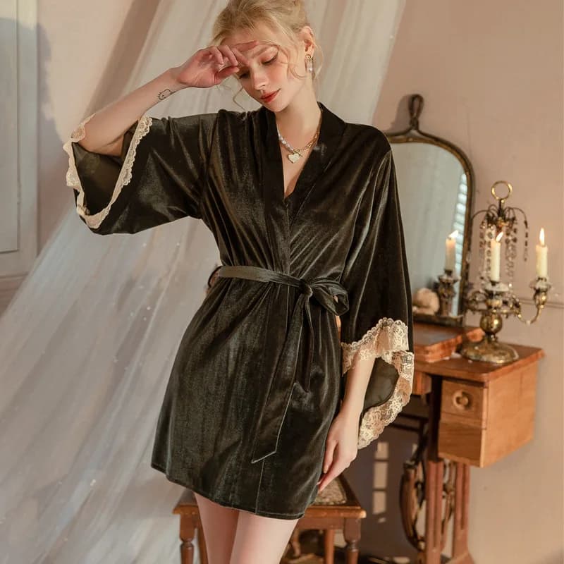Warm Velvet Sleepwear Sexy Lace Trim bathrobe woman Velour Wedding Bride Robe dress Kimono loose Femme nightdress Loungewear