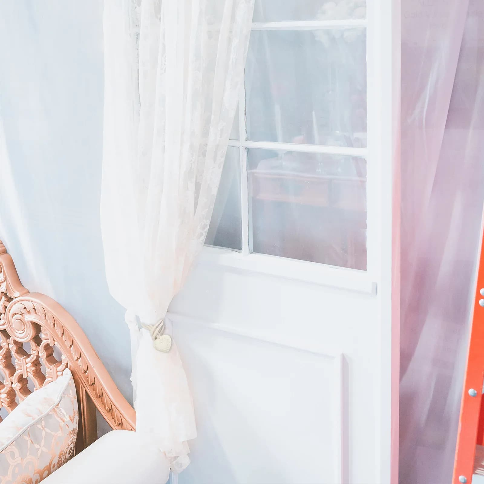 2 fermacurtain con design a cuore bianco, senza bisogno di forare, per decorare le finestre di soggiorno e camera da letto, cinture per tende.