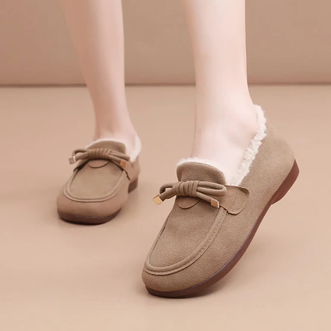 New Casual Women's Winter Shoes, Soft Moccasins and Anti-slip, Comfortable and Warm with Plush Bow, Women's Cotton Brief