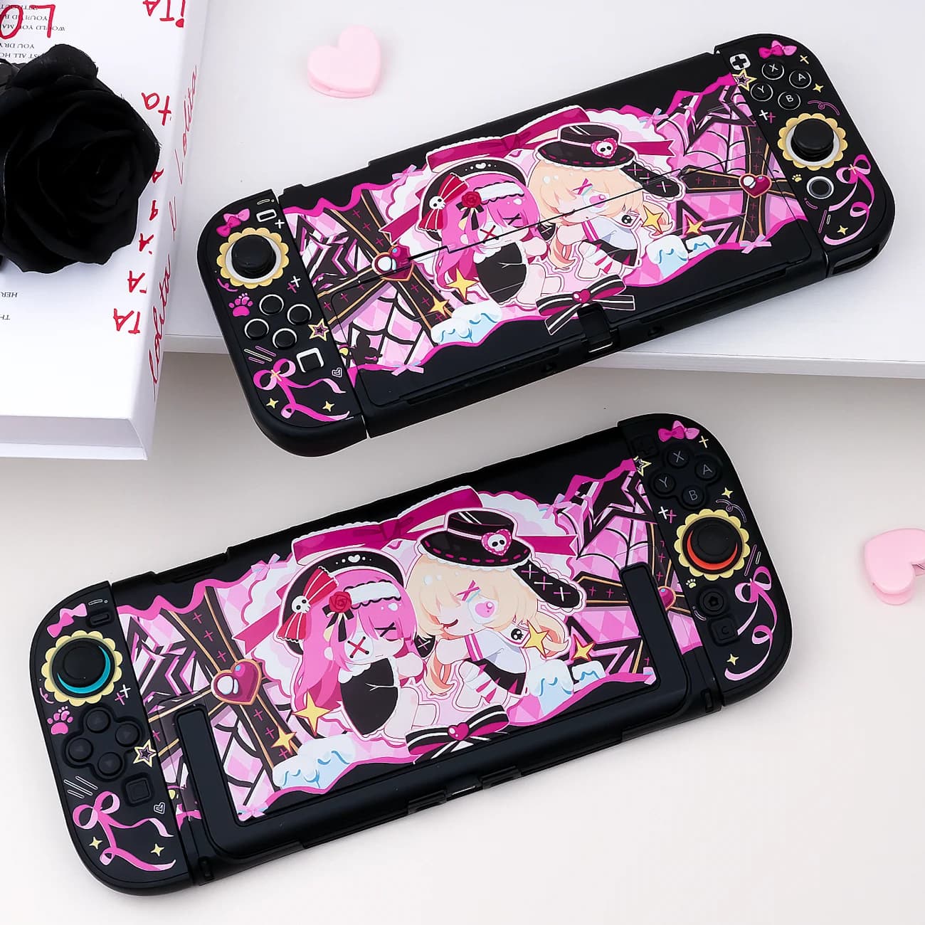 Custodia protettiva Gothic Sweetheart compatibile con Nintendo Switch / OLED / Switch 2 - Guscio rigido staccabile nero