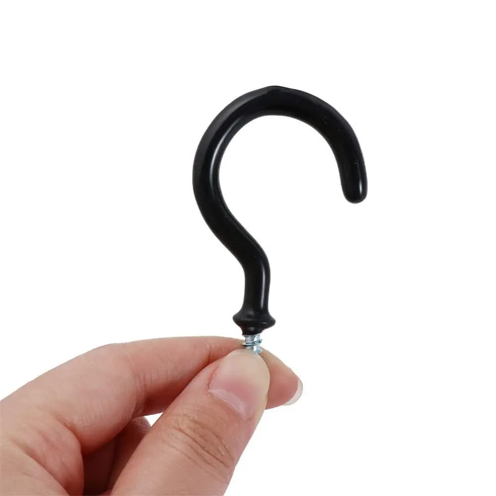 Ganci da soffitto con spalla avvitata per riporre la casa bianchi resistenti. Ganci per tazze montati a parete