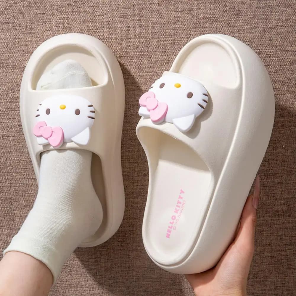 Pantofole da donna Sanrio Anime Hello Kitty Kawaii, scarpe estive da ragazza con fondo morbido, pantofole carine da casa per studentesse, sandali antiscivolo