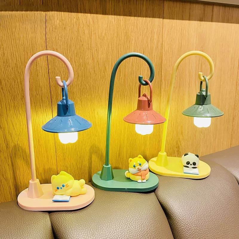 Cartoon Retro Warm Cute Pet Kitten Reading Night Light portachiavi Creative Bedroom Bed Sleep Eye Dog Protection Light regalo femminile