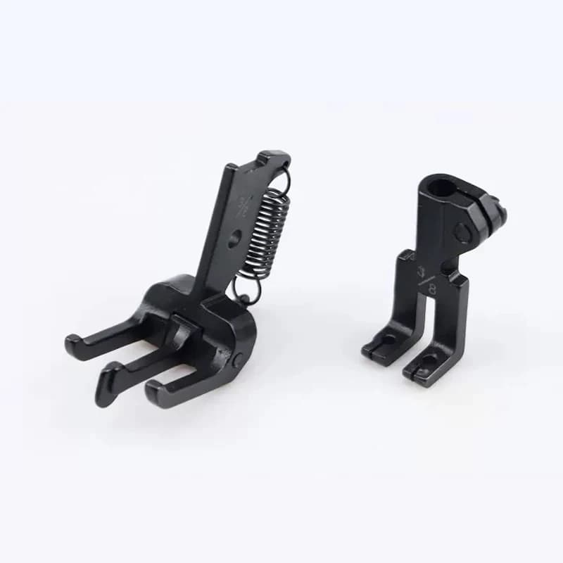 Piedino da passeggio con guida centrale per macchina da cucire a doppio ago Consew 369RB JUKI LU-1560 Tipico GC20606 4420 20518 +