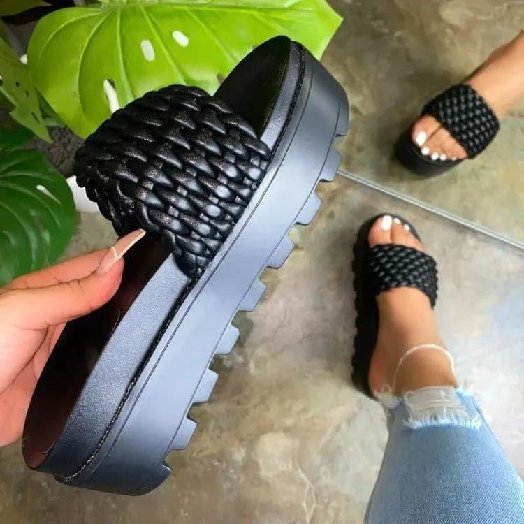 Spring/Summer 2025 women Luxury Shoes Slipper Summer PU leather Women's Sandal Casual Slides Outdoor Female ms Flip Flops