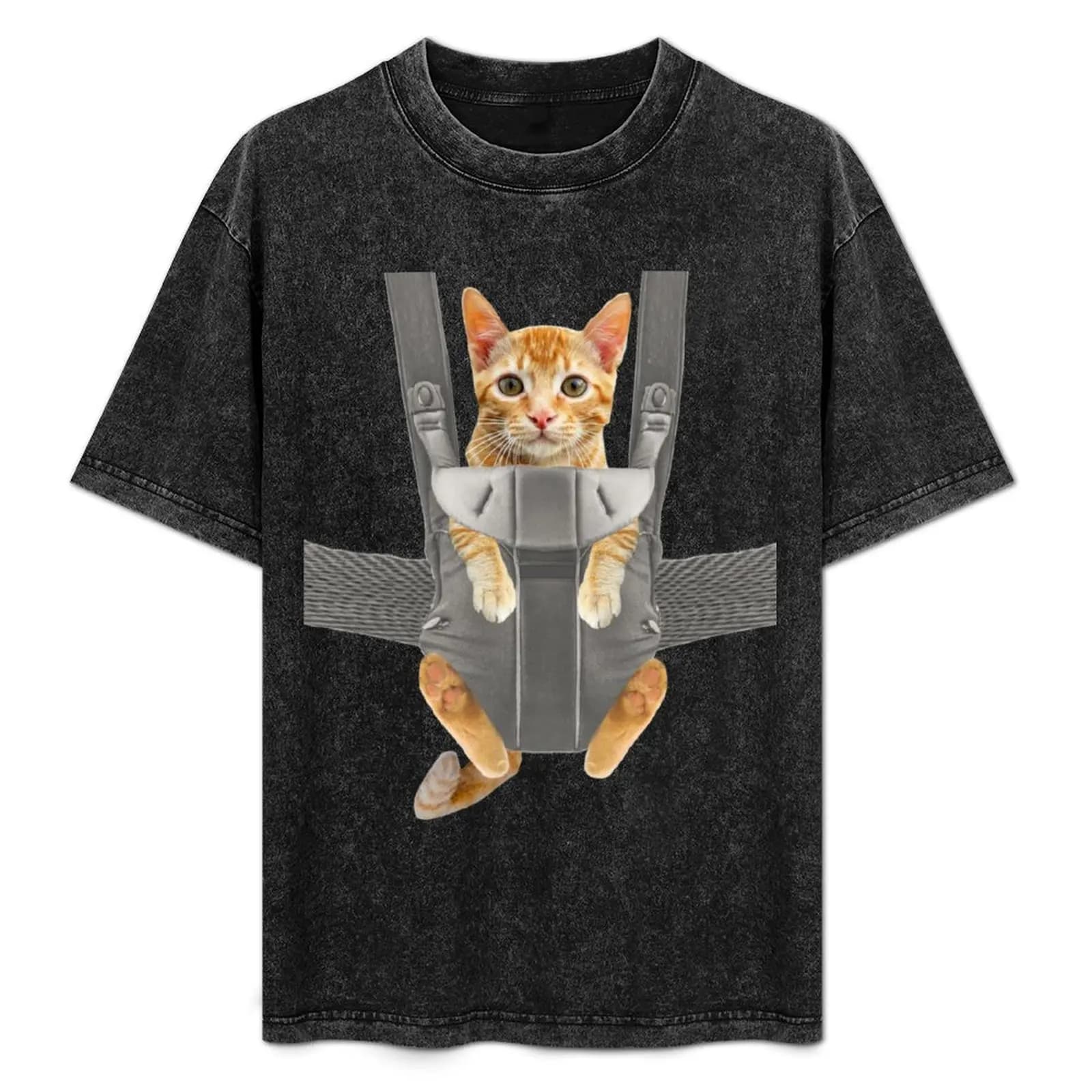 Maglietta Monty il gatto nel marsupio, design semplice e casual, a maniche corte
