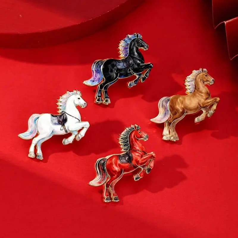 1/4 Pezzi Spille in Metallo a Forma di Pony Cartone Animato, Distintivi Cavallo Zodiacale, Accessori per Abbigliamento e Zaini, per Donna e Uomo, Regalo di Capodanno - IIOO