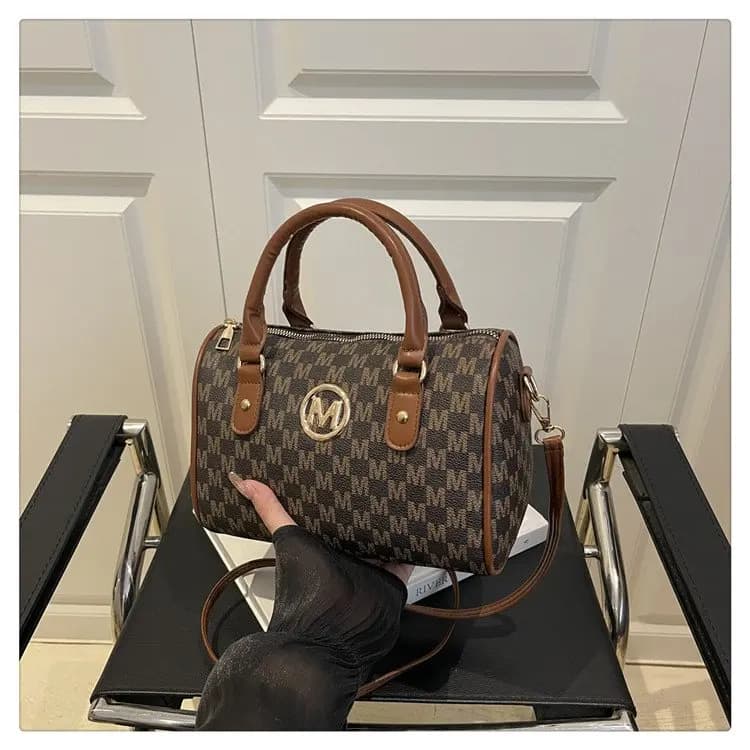 New Monogram 2026 Shoulder Bag, Boho Handbag with Upper Handle and Adjustable Shoulder Strap, Vintage Business Bag and Women's Pendolarism
