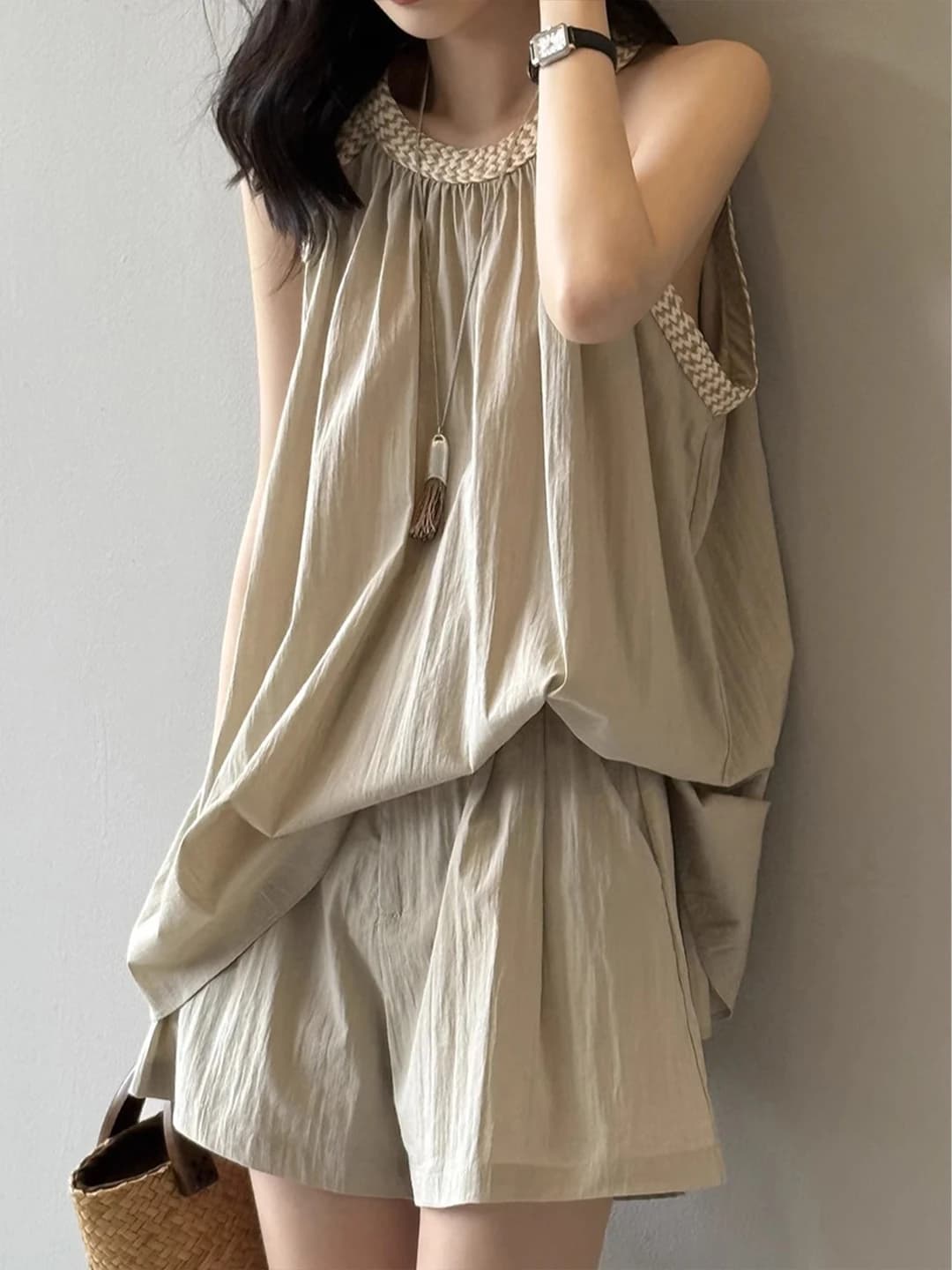 Fashionable Woven round Neck Hanging Neck Vest And Wide Leg Shorts Casual Two Piece Set for Women Summer Collection 2025