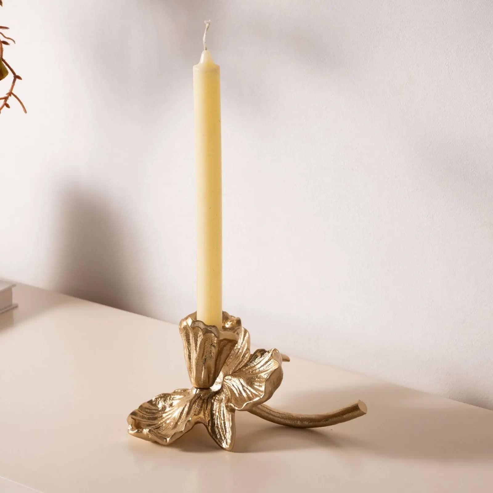 Portacandele Iris, Design Moderno e Lussuoso in Stile Francese, Candelabro Dorato con Fiori, Decorazione Artistica per la Casa