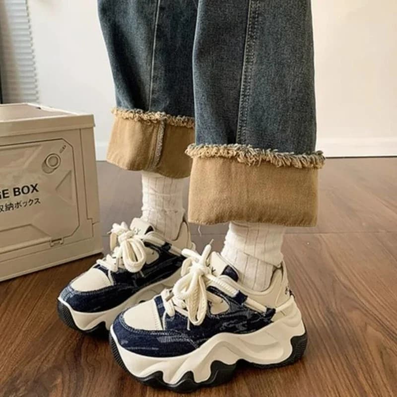 Women's Dad Shoes Autumn Winter 2025 Hot Selling New Arrival Thick Sole Height Increasing Casual Versatile Fashionable Sneakers