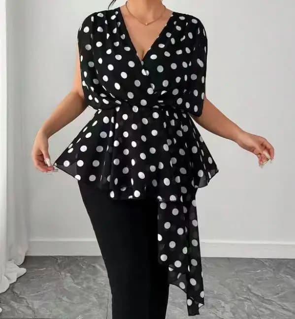 Camicetta in chiffon a pois da donna taglie forti, top estivo senza maniche con scollo a V, arricciato, che copre la pancia e snellisce la figura
