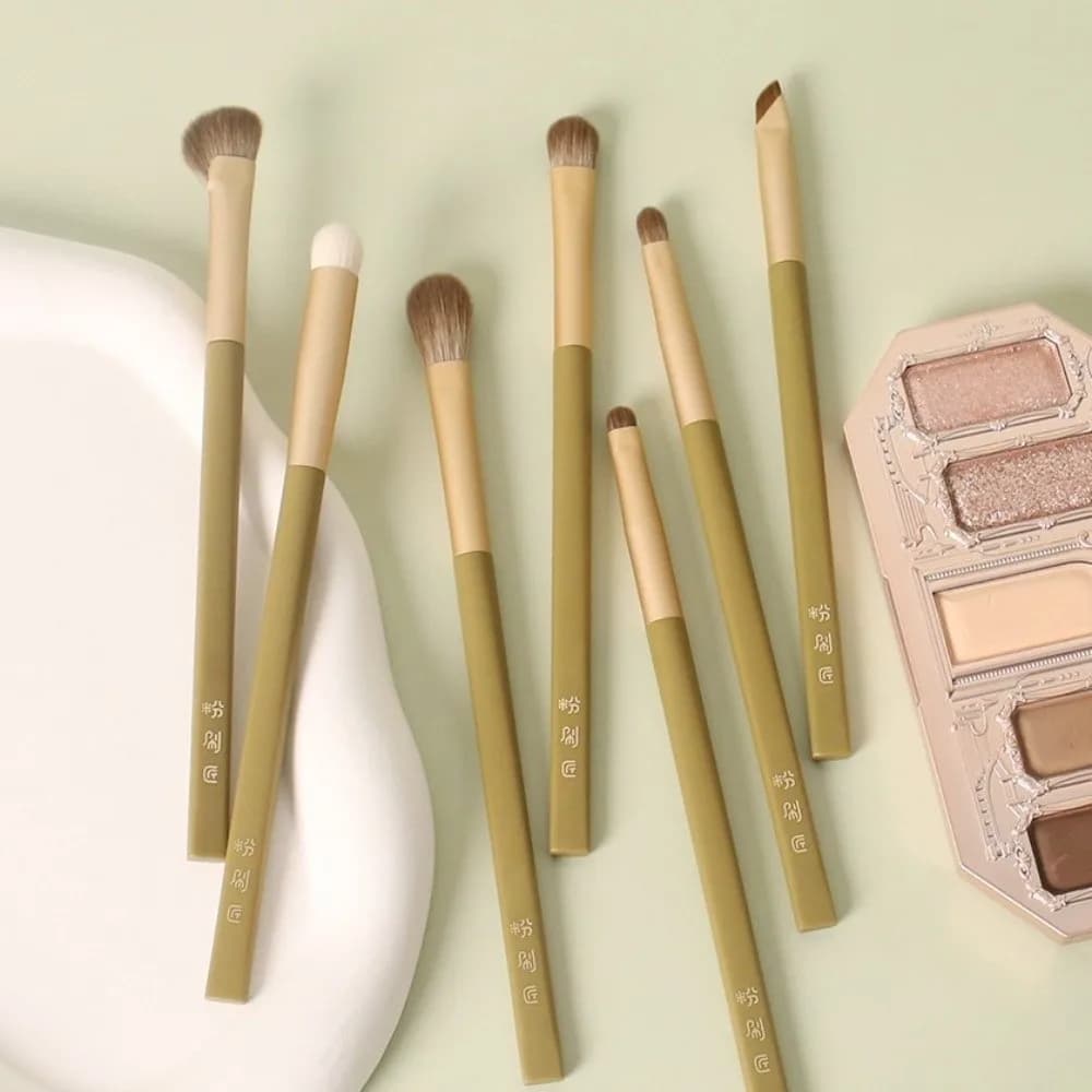 7pcs Set Soft Brush Eye Makeup Brushes Set Eyeshadow Brush Nose Shadow Brush Cosmetics Brushes Detail Brush Makeup Tool Women