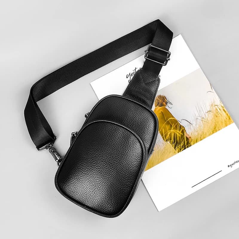 Small shoulder bag in real leather shoulder bag Casual shoulder strap on chest bag for cellular marsupi gifts for woman black