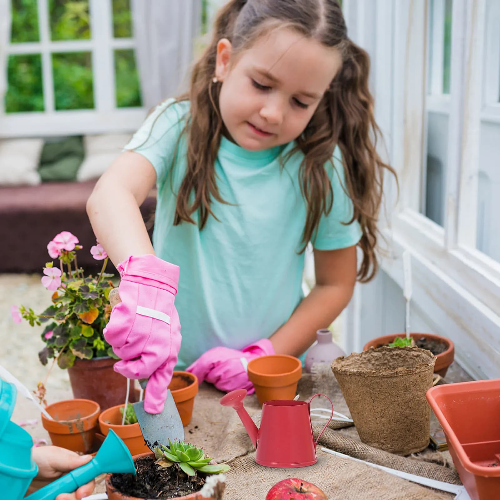 Set di 4 Mini Annaffiatoi in Metallo Colorato, Attrezzi da Giardinaggio per Piante da Interno ed Esterno, Bonsai, Cura dei Fiori, Ausilio Didattico