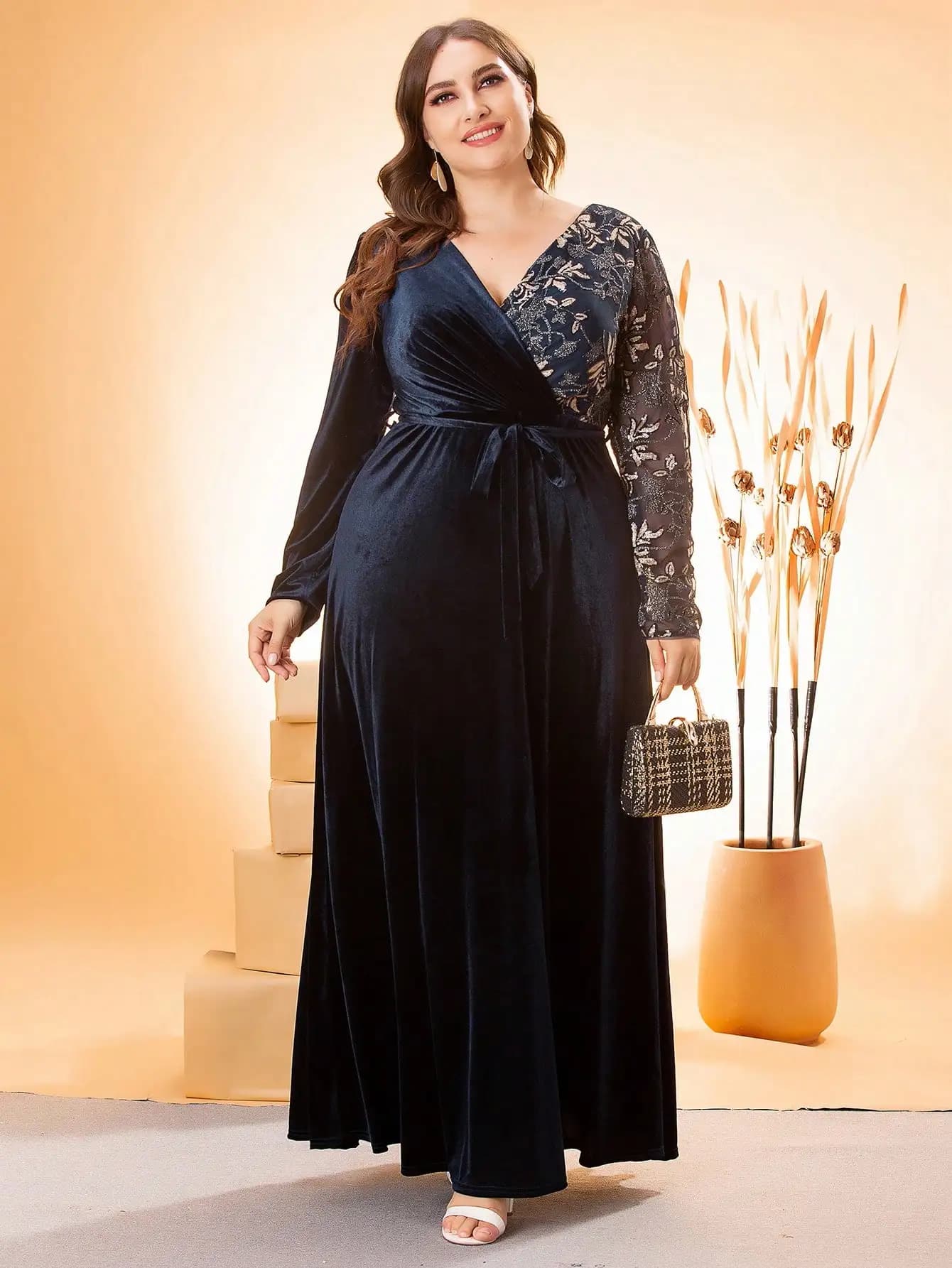 Plus size Mgiacy scollo A v irregolare croce paillettes cuciture ricamate velluto una gonna intera abito da sera abito da ballo abito da festa