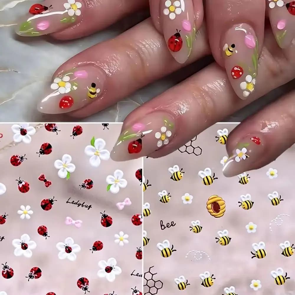1/2 Pezzi Adesivi per Unghie 5D a Forma di Coccinella e Ape, Decorazioni Kawaii Floreali e Margherite Bianche, Autoadesivi Estivi per Nail Art