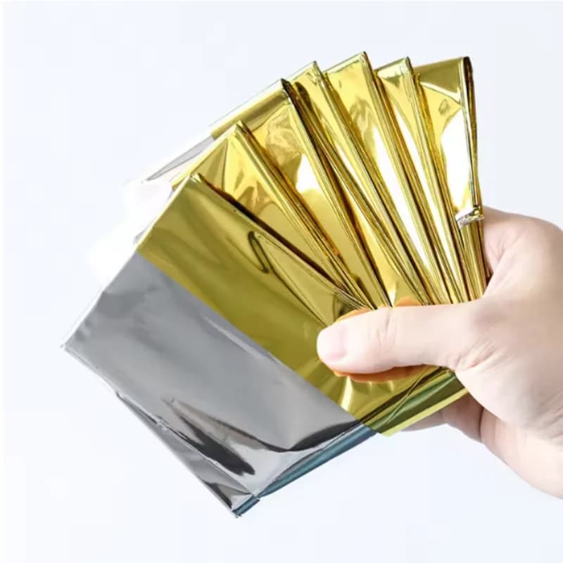 8 Pack Large 160×210cm Golden Lightweight Emergency Survival Rescue Blankets Waterproof Windproof Heat & Sun Protection Foil Bla