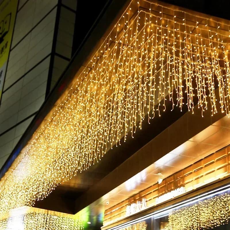 4Mx0.6M Tenda LED Luci della stringa del ghiacciolo Spina europea Ghirlanda di Natale Droop Light Matrimonio Giardino Strada Illuminazione decorativa per esterni